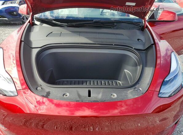 7SAYGDEE6SA352627 2025 TESLA MODEL Red Engine compartment view