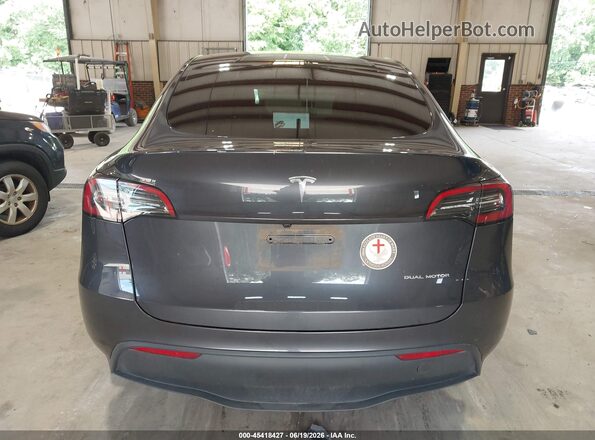 7SAYGDEE6SA358282 2025 TESLA MODEL Y Gray 