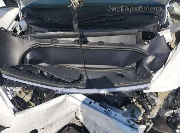 7SAYGDEE6TA461090 2026 TESLA MODEL White Rear interior view