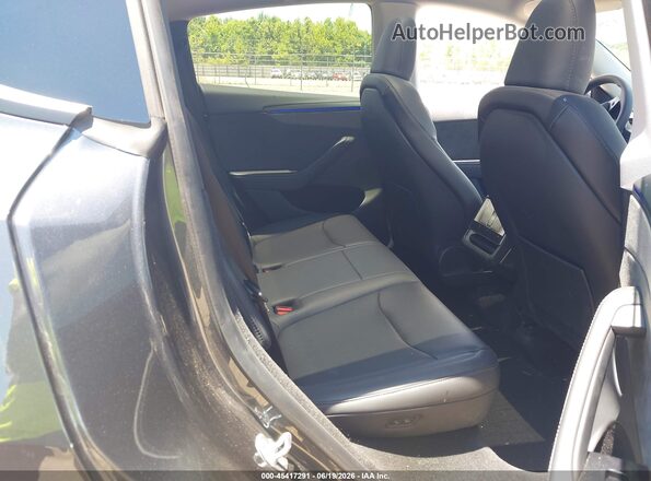 7SAYGDEE6TA475829 2026 TESLA MODEL Y Серый Вид наклейки с VIN-кодом
