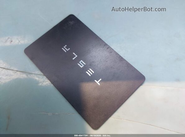 7SAYGDEE6TA475829 2026 TESLA MODEL Y Серый Вид панели приборов