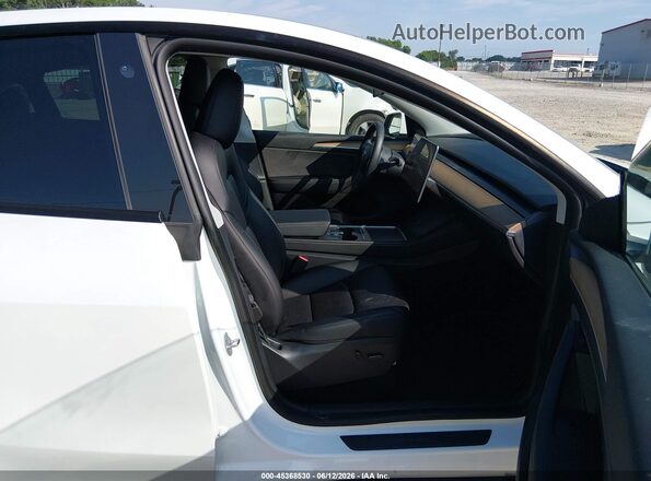 7SAYGDEE7PA024656 2023 TESLA MODEL Y White Vista interior delantera