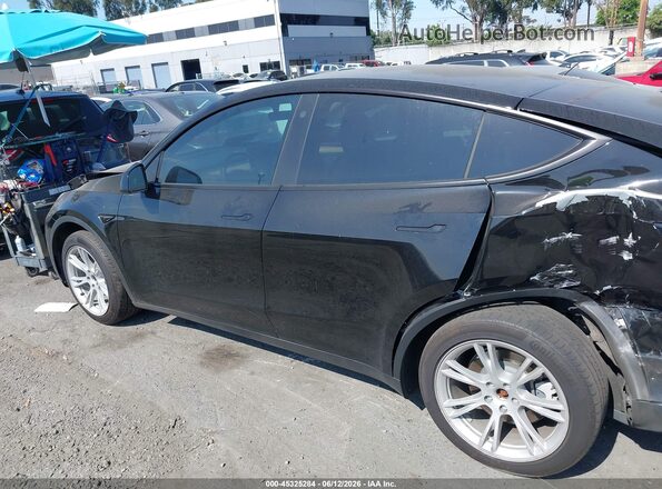 7SAYGDEE7PA125907 2023 TESLA MODEL Y Black Սալոնի 360 աստիճան տեսք