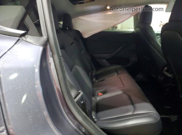 7SAYGDEE7PF689690 2023 TESLA MODEL Charcoal Widok tylnych siedzeń