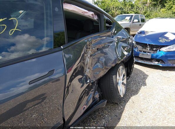 7SAYGDEE7PF852693 2023 TESLA MODEL Y Gray წინა ხედი