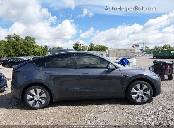 7SAYGDEE7PF852693 2023 TESLA MODEL Y Gray სალონის 360-გრადუსიანი ხედი