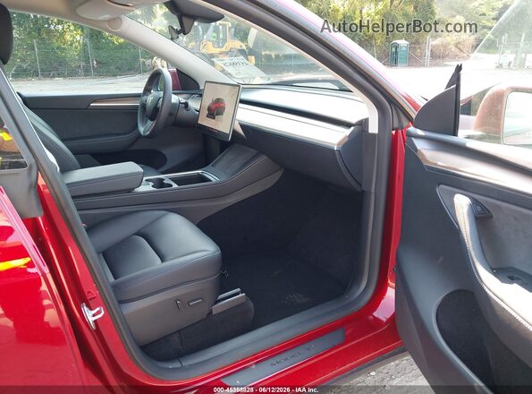 7SAYGDEE7RF047067 2024 TESLA MODEL Y Red Սալոնի դիմացի տեսք