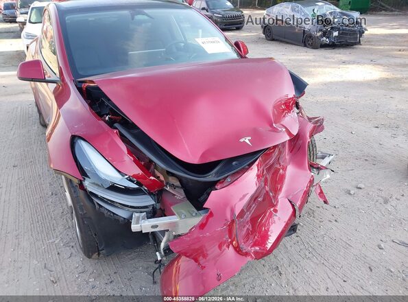 7SAYGDEE7RF047067 2024 TESLA MODEL Y Red Դիմացի տեսք