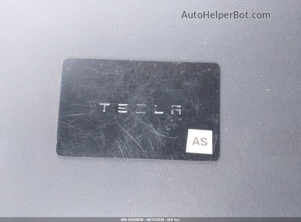 7SAYGDEE7RF047067 2024 TESLA MODEL Y Red Հետևի տեսք