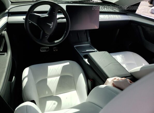 7SAYGDEE7SF240633 2025 TESLA MODEL Gray Dashboard view