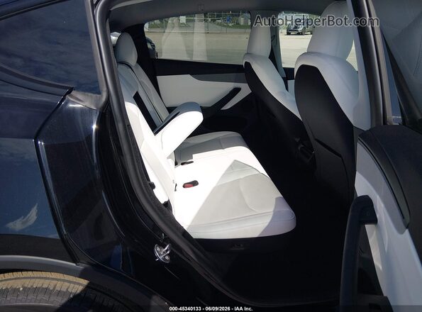 7SAYGDEE7TA622045 2026 TESLA MODEL Y Черный Вид наклейки с VIN-кодом