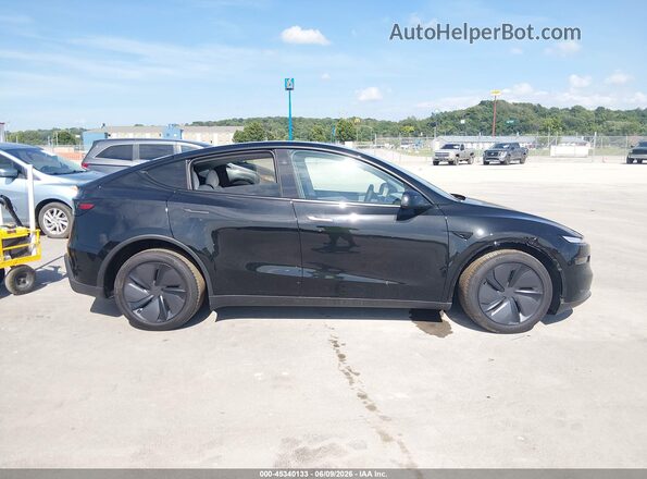 7SAYGDEE7TA622045 2026 TESLA MODEL Y Черный Панорамный вид салона 360°