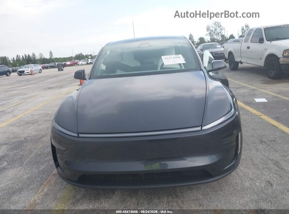 7SAYGDEE7TA635085 2026 TESLA MODEL Y Gray Vista del cuadro de instrumentos