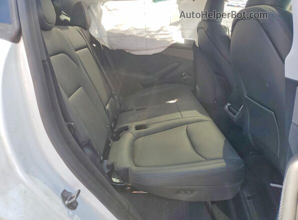7SAYGDEE7TF363205 2026 TESLA MODEL White 