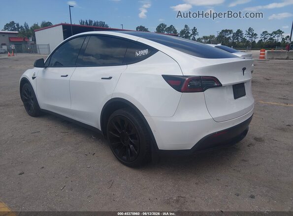 7SAYGDEE8NF481668 2022 TESLA MODEL Y Белый Задняя левая четверть