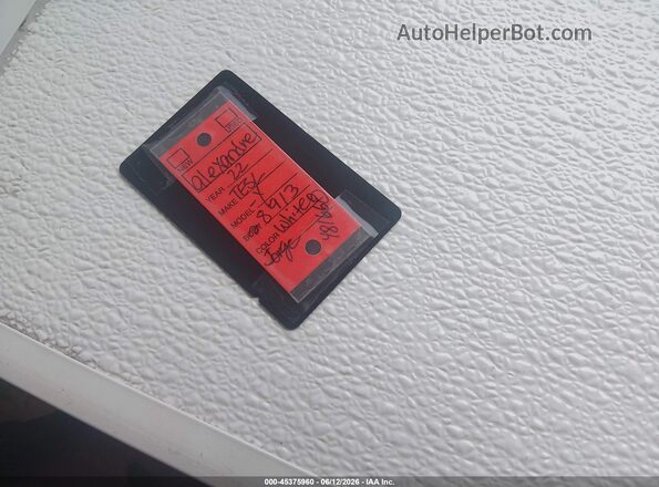 7SAYGDEE8NF481668 2022 TESLA MODEL Y Белый Вид сзади