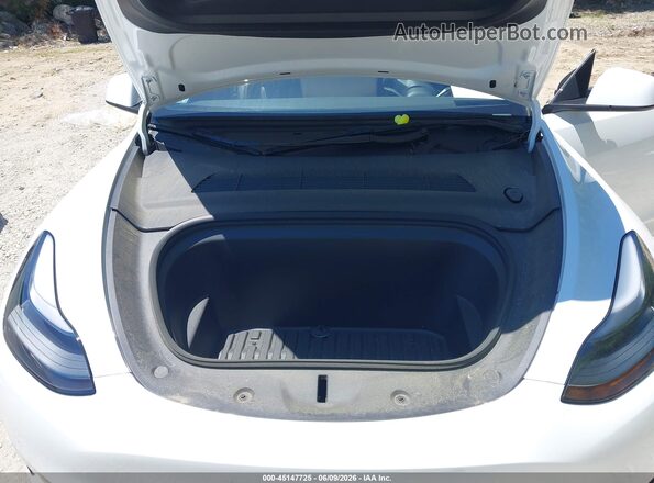 7SAYGDEE8PA120053 2023 TESLA MODEL Y White Widok z tyłu