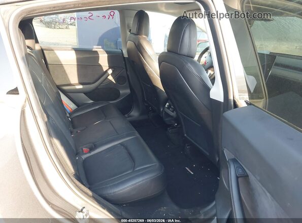 7SAYGDEE8PF639929 2023 TESLA MODEL Y Gray Vista de la etiqueta del VIN