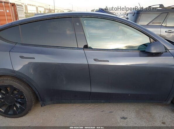 7SAYGDEE8PF639929 2023 TESLA MODEL Y Gray Vista del cuadro de instrumentos