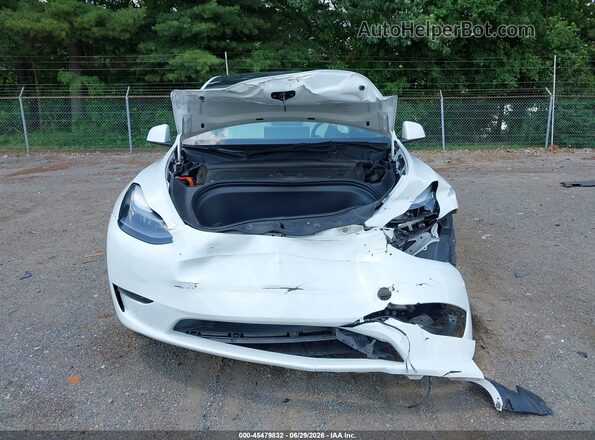 7SAYGDEE8PF697202 2023 TESLA MODEL Y White Vista interior trasera