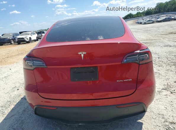 7SAYGDEE8PF708053 2023 TESLA MODEL Red Вид ззаду