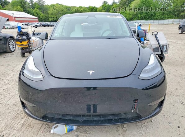 7SAYGDEE8SF297696 2025 TESLA MODEL Black Widok z przodu