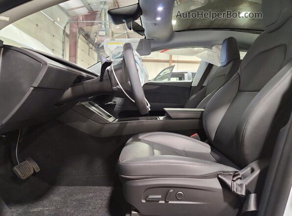 7SAYGDEE8TA414434 2026 TESLA MODEL White 