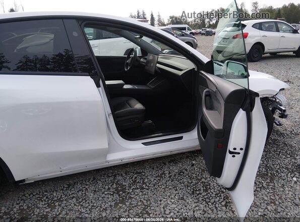 7SAYGDEE8TF426294 2026 TESLA MODEL Y White Սալոնի դիմացի տեսք