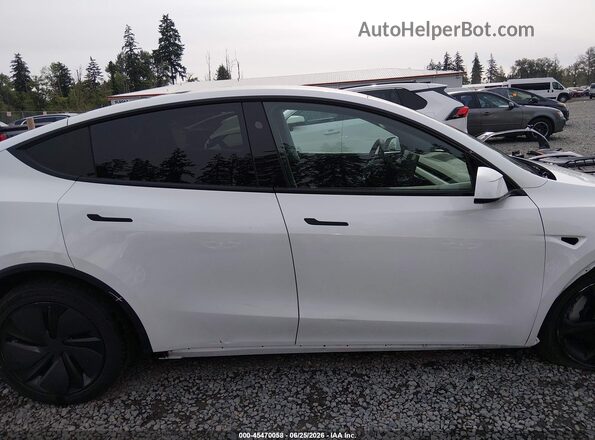 7SAYGDEE8TF426294 2026 TESLA MODEL Y White Սալոնի 360 աստիճան տեսք