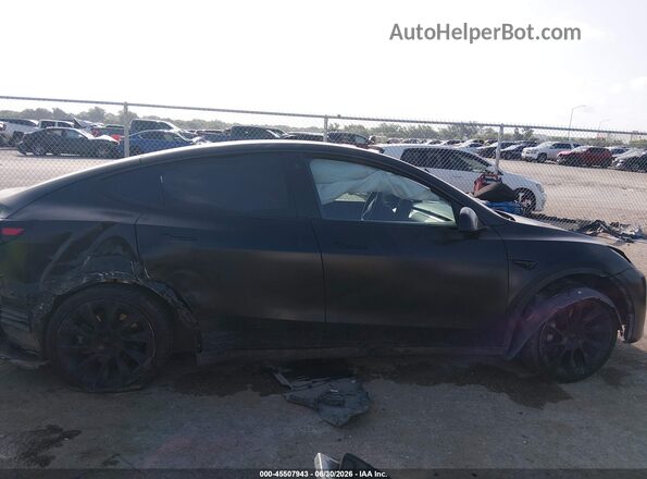 7SAYGDEE9NA006057 2022 TESLA MODEL Y Gray Widok deski rozdzielczej