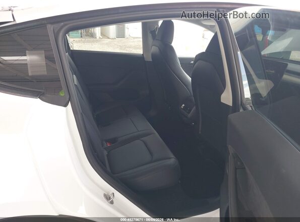 7SAYGDEE9PA035206 2023 TESLA MODEL Y White VIN կոդի պիտակի տեսք