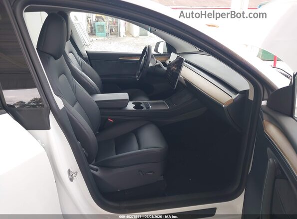 7SAYGDEE9PA035206 2023 TESLA MODEL Y White Սալոնի դիմացի տեսք