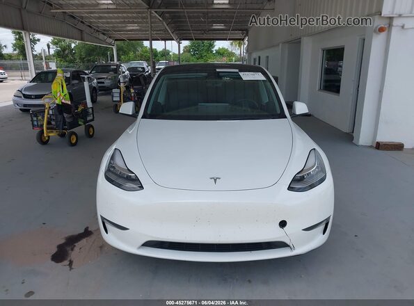 7SAYGDEE9PA035206 2023 TESLA MODEL Y White Սարքավորումների վահանակի տեսք
