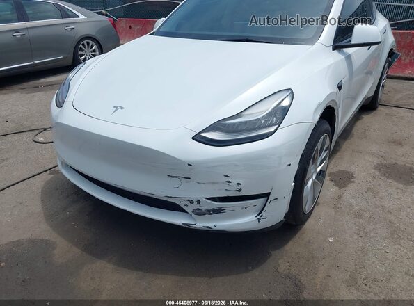 7SAYGDEE9PA037697 2023 TESLA MODEL Y White Vista frontal