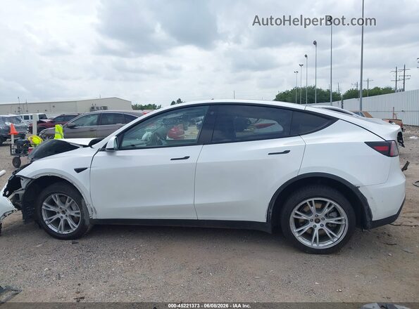 7SAYGDEE9PA127514 2023 TESLA MODEL Y White Панорамний вид салону 360°