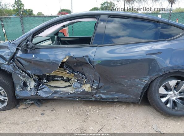 7SAYGDEE9PA162733 2023 TESLA MODEL Y Gray Панорамний вид салону 360°