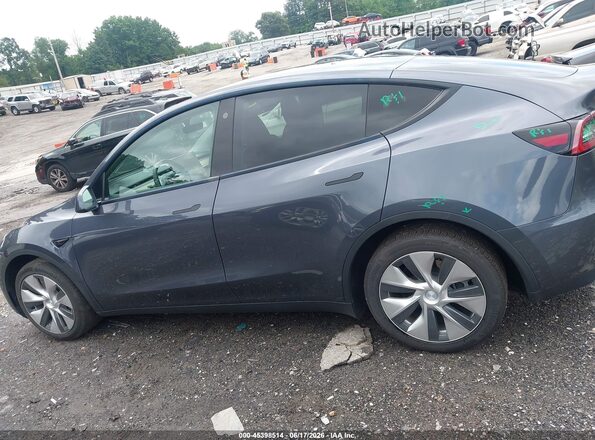 7SAYGDEE9PF710555 2023 TESLA MODEL Y Gray Widok wnętrza 360 stopni