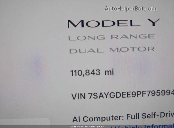 7SAYGDEE9PF795994 2023 TESLA MODEL Y Gray Панорамний вид салону 360°