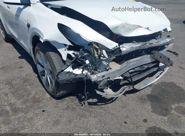 7SAYGDEE9PF797597 2023 TESLA MODEL Y Белый Вид спереди