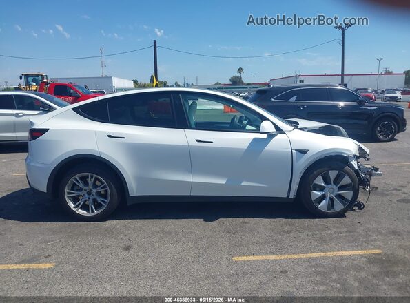 7SAYGDEE9PF797597 2023 TESLA MODEL Y Белый Вид задней части салона