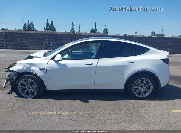 7SAYGDEE9PF797597 2023 TESLA MODEL Y Белый Панорамный вид салона 360°