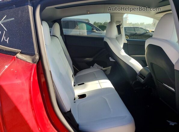 7SAYGDEE9PF811272 2023 TESLA MODEL Red უკანა სავარძლების ხედი