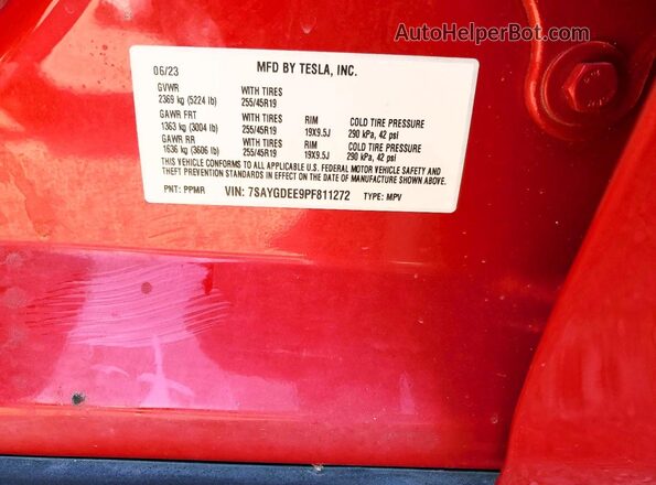 7SAYGDEE9PF811272 2023 TESLA MODEL Red ძრავის განყოფილების ხედი