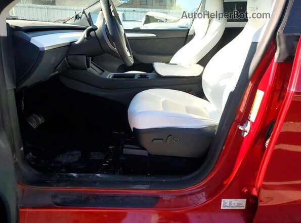 7SAYGDEE9PF811272 2023 TESLA MODEL Red წინა სალონის ხედი