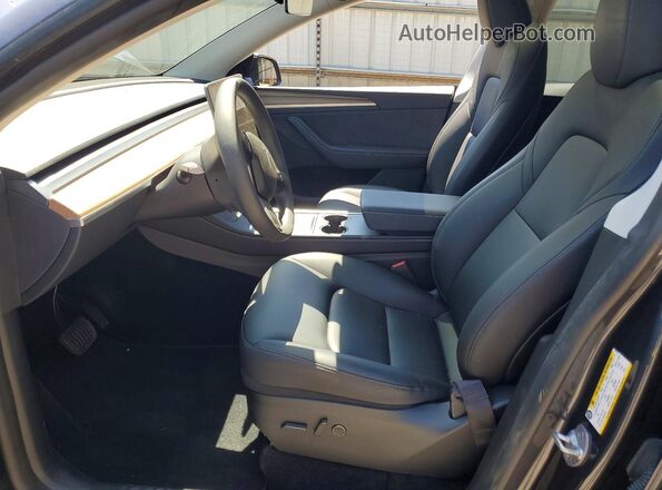 7SAYGDEE9RA231178 2024 TESLA MODEL Серый Вид салона спереди
