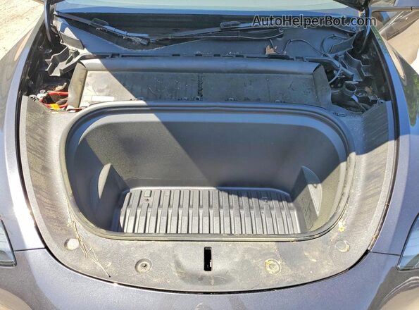7SAYGDEE9RA231178 2024 TESLA MODEL Серый Вид подкапотного пространства