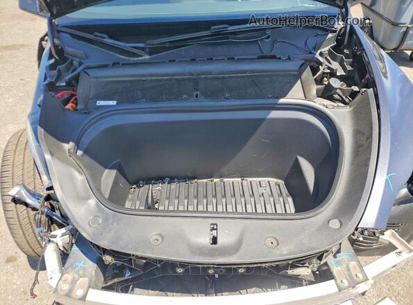 7SAYGDEE9RA253620 2024 TESLA MODEL Gray Widok wnętrza z tyłu
