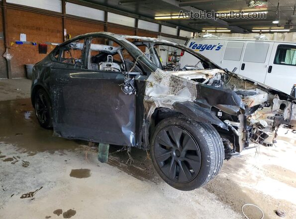 7SAYGDEE9RA318787 2024 TESLA MODEL Пожар Передняя правая четверть