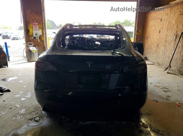 7SAYGDEE9RA318787 2024 TESLA MODEL Пожар Вид сзади