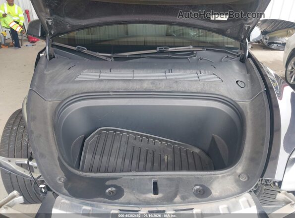7SAYGDEE9RA336299 2024 TESLA MODEL Y Gray Rear view